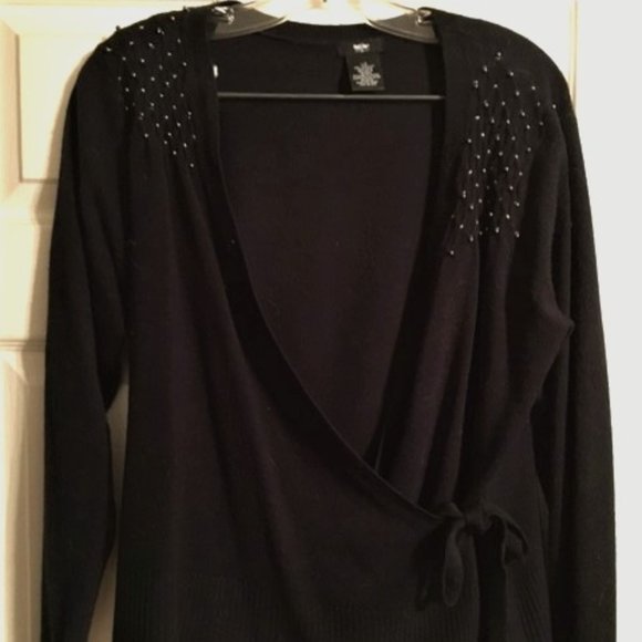 Vintage Crossover Sweater - Picture 8 of 9